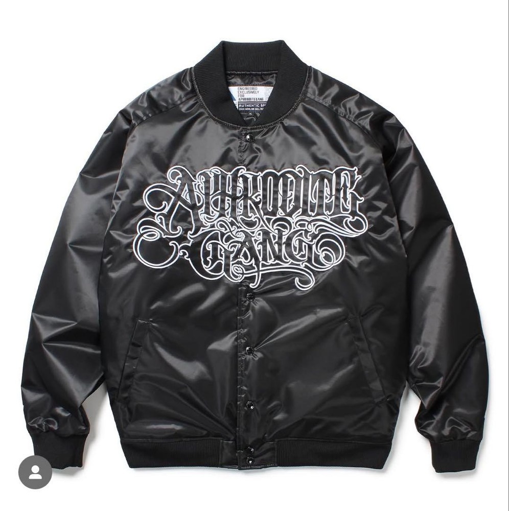 Budspool Classic Logo Nylon Jacket – Stylish Water-Resistant Outerwear  