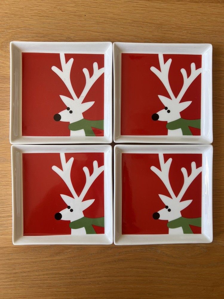 New Crate & Barrel Reindeer Plates Four 6” Appetizer Dessert Christmas Red