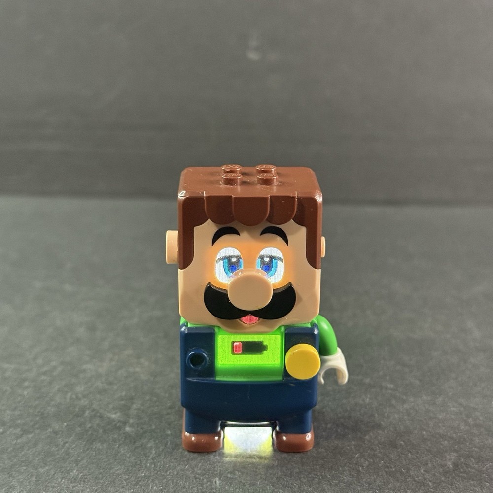 LEGO Super Mario Luigi Starter Course 71387 with Luigi Figure