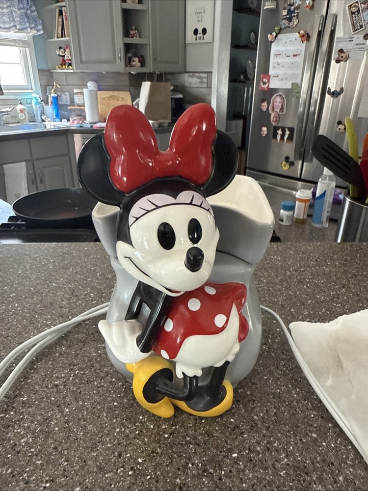 Disney Minnie Mouse Scentsy Wax Melt Warmer