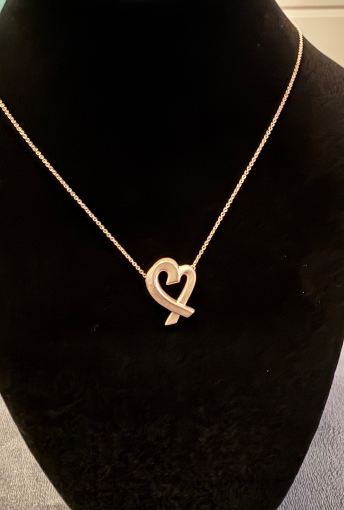 Tiffany&Co. Paloma Picasso 'Loving Heart' Necklace in Sterling Silver (16 in)
