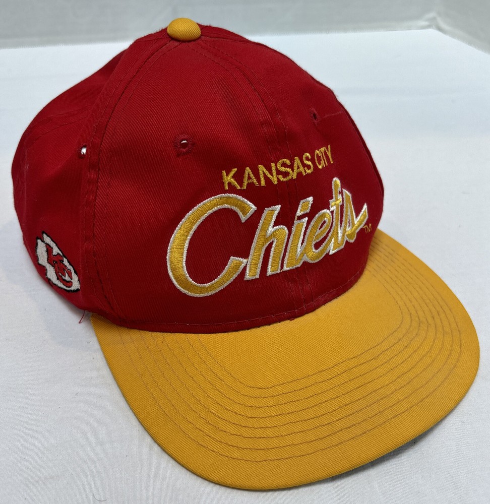 Kansas City Chiefs - SnapBack VTG 90s Sports Specialties Script Hat