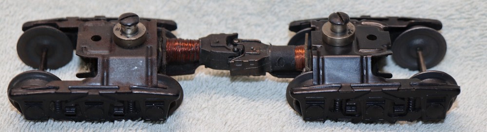 Lionel 2460 Postwar 6TC-1 6-Wheel Trucks Near Mint Condition Tested