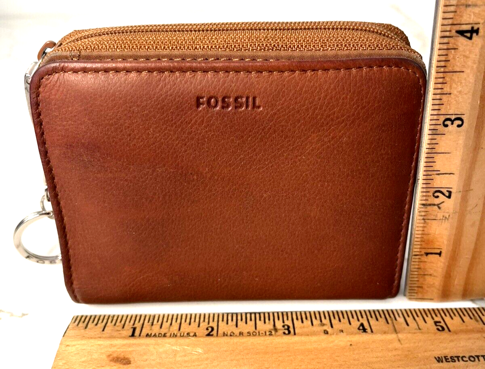 VTG Fossil Leather Wallet with 9 Card Slots Coin Pocket Key Ring Billfold ID Holder