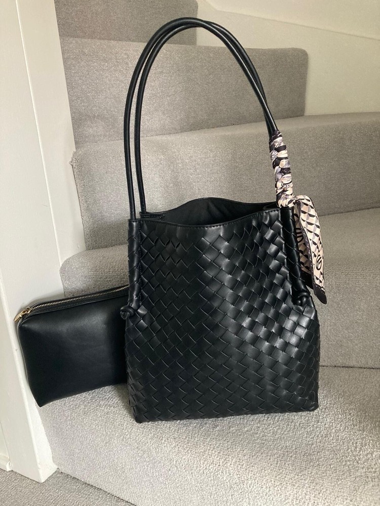 Women Woven  Shoulder tote Bag with pouch