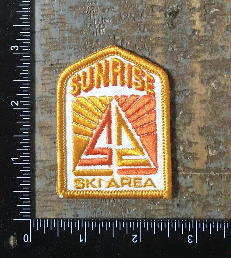 Vintage SUNRISE SKI AREA Arizona Skiing Souvenir Sew-On Patch 1970’s Twill