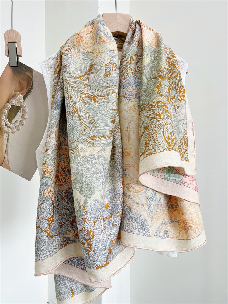 Sallys Garden Flowers Print 70% Cashmere & 30% Silk Wrap Scarf 2 Face Shawl 53