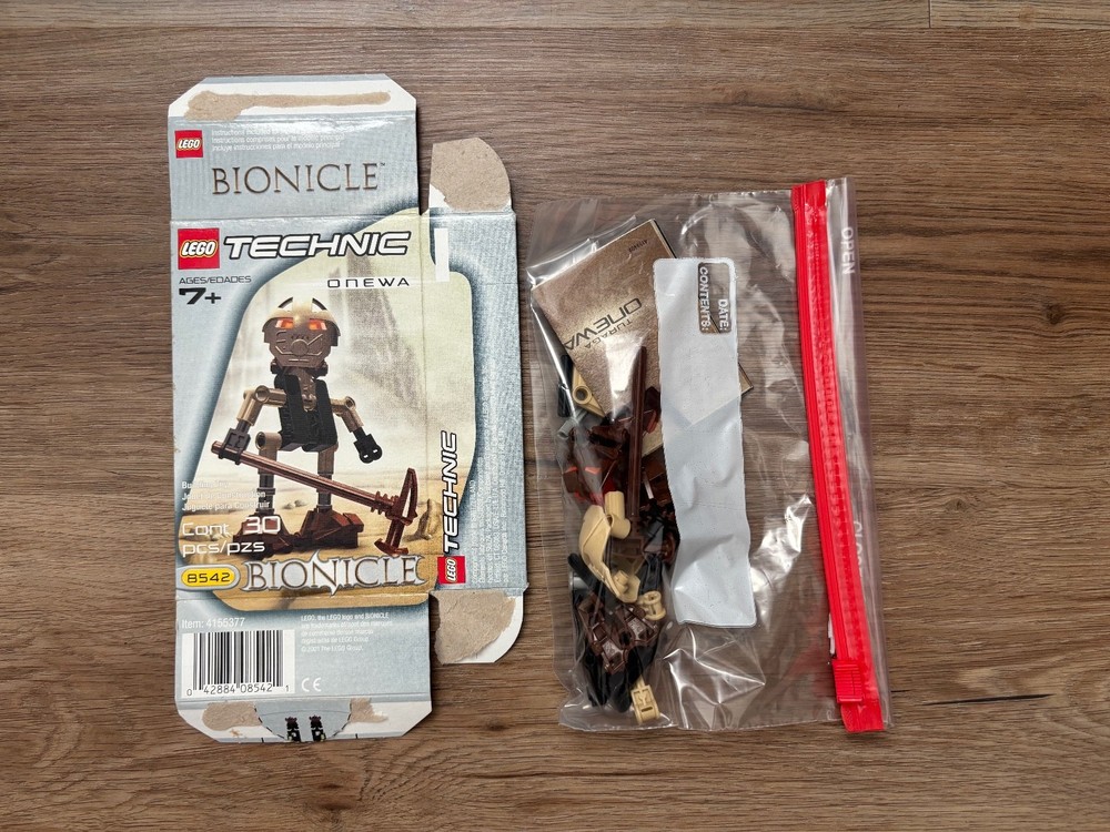 LEGO BIONICLE: Onewa (8542) Complete w/ Manual & Box (no rubber bands)