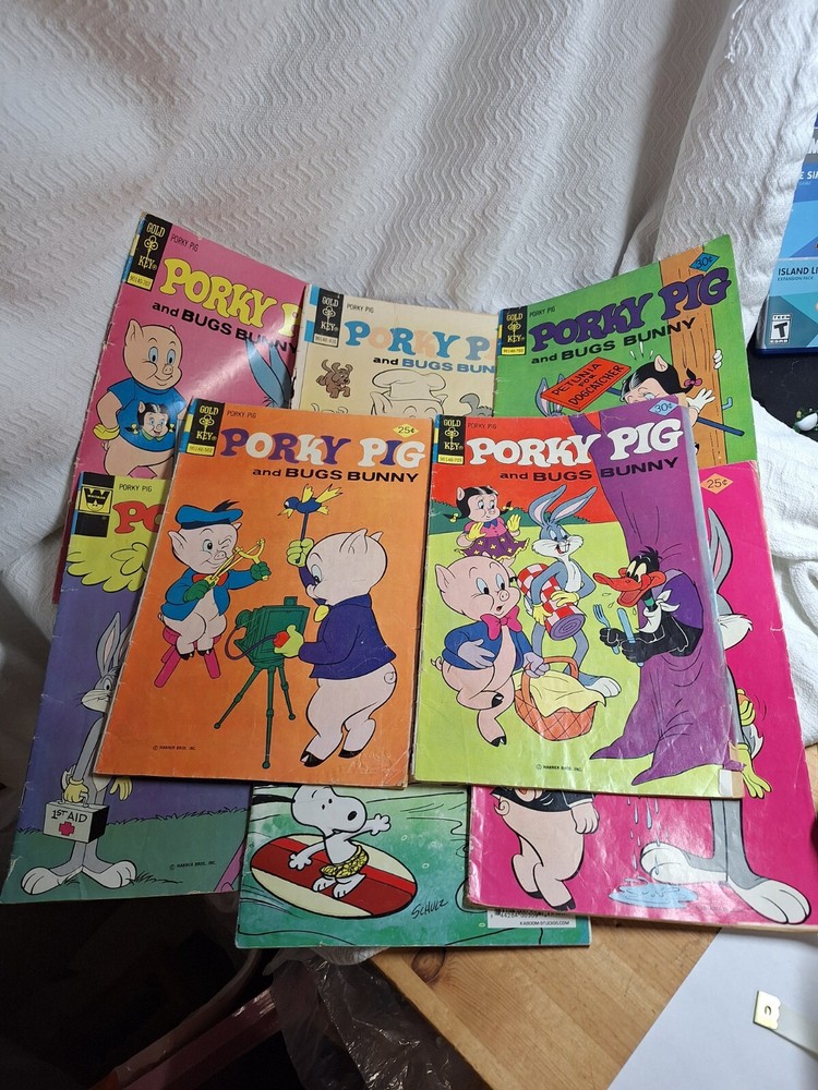 Porky Pig: Lot of 7 Vintage Porky Pig 1 Peanuts $.25c .30c Comic Books E4