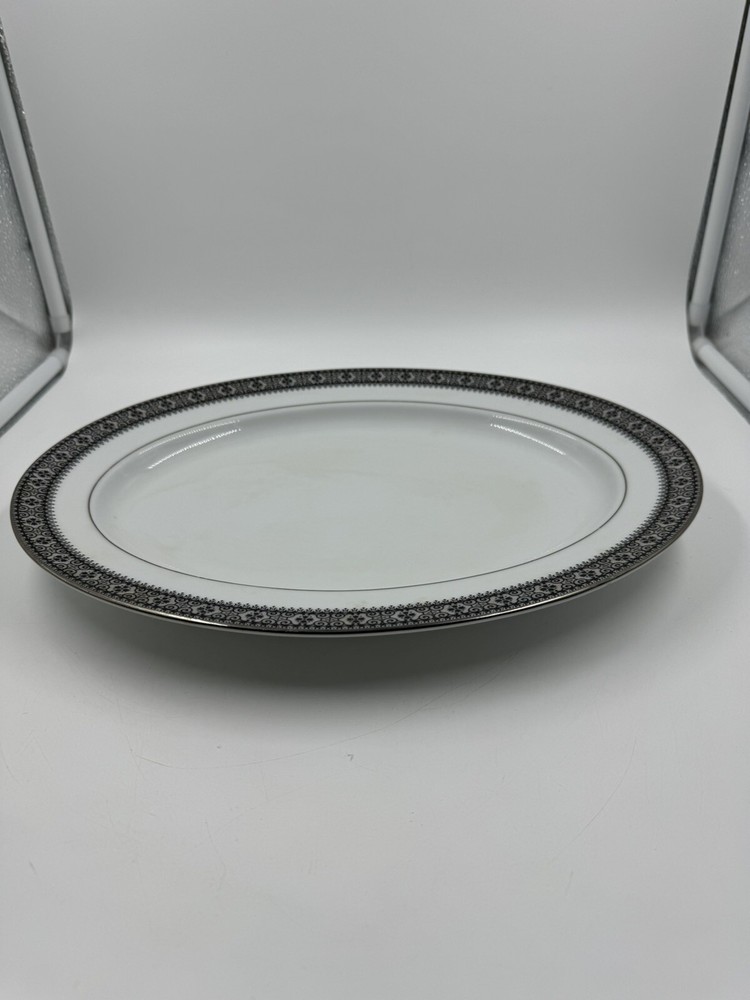 Noritake Segovia #2216 Serving Plate 13.75” x 10.25” Elegant Dining