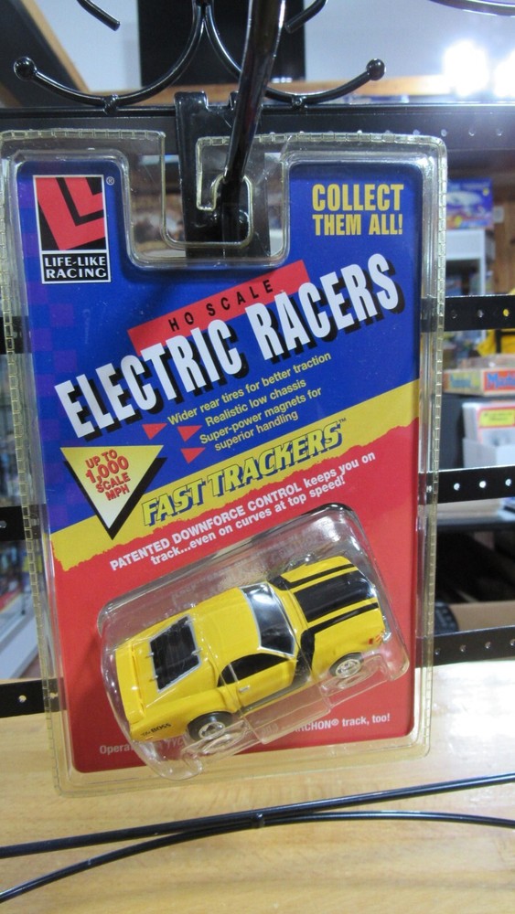 Fast Trackers Yellow Ford Boss Mustang Slot Car LIFE LIKE  NEW CASE FRESH QIK SH