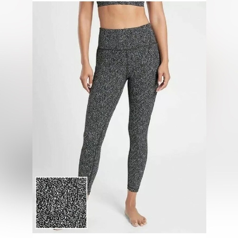 Athleta Ultimate Stash Textured 7/8 Yoga Fitness Pants Size M Black
