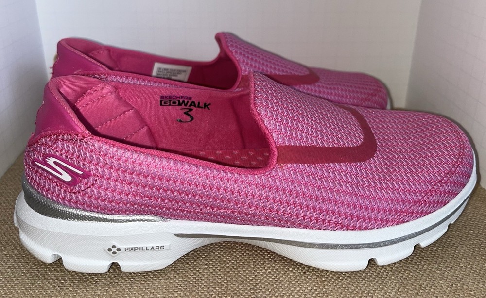 Skechers Women's Go Walk 3 13980 Pink  Slip On Shoes Sneakers Size 6