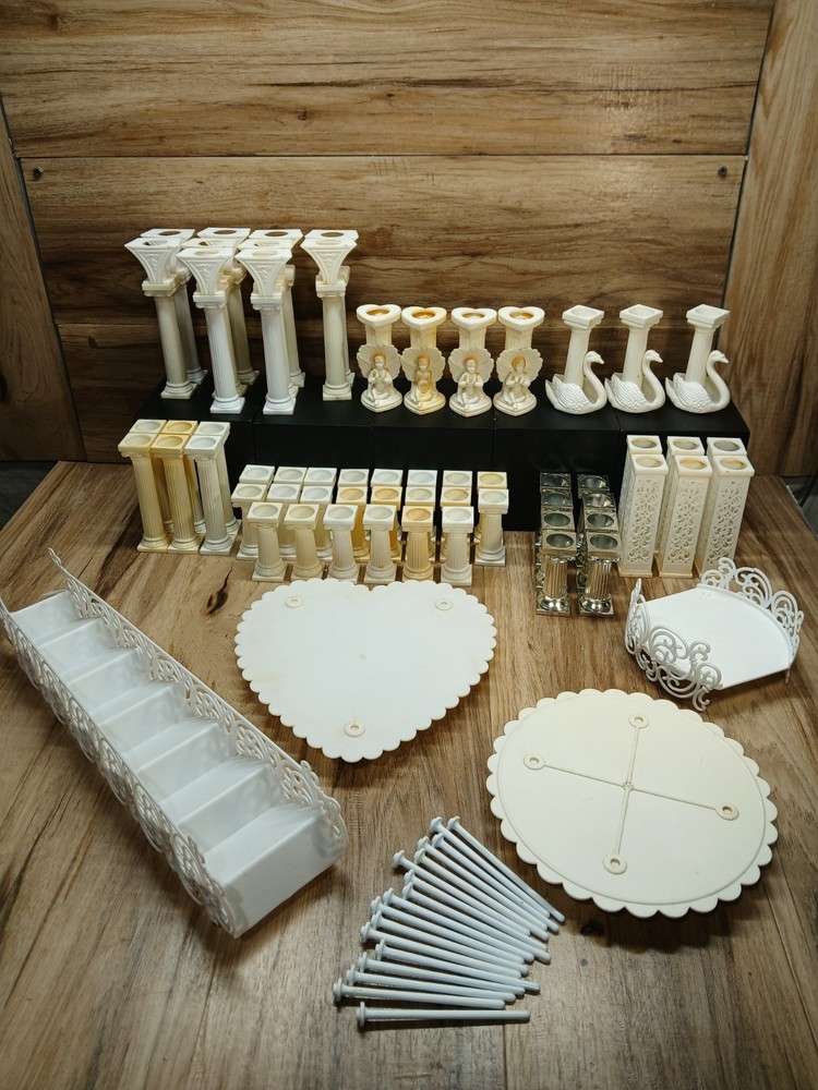 Huge Lot Of Vintage Wilton Pillars, Collums And More Stairs Heart Platform