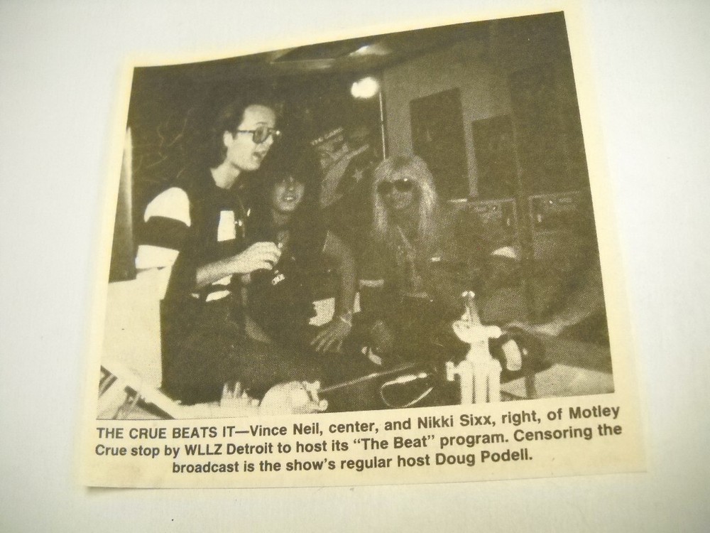 MOTLEY CRUE Vince and Nikki at WLLZ radio Detroit 1984 music biz promo pic/text