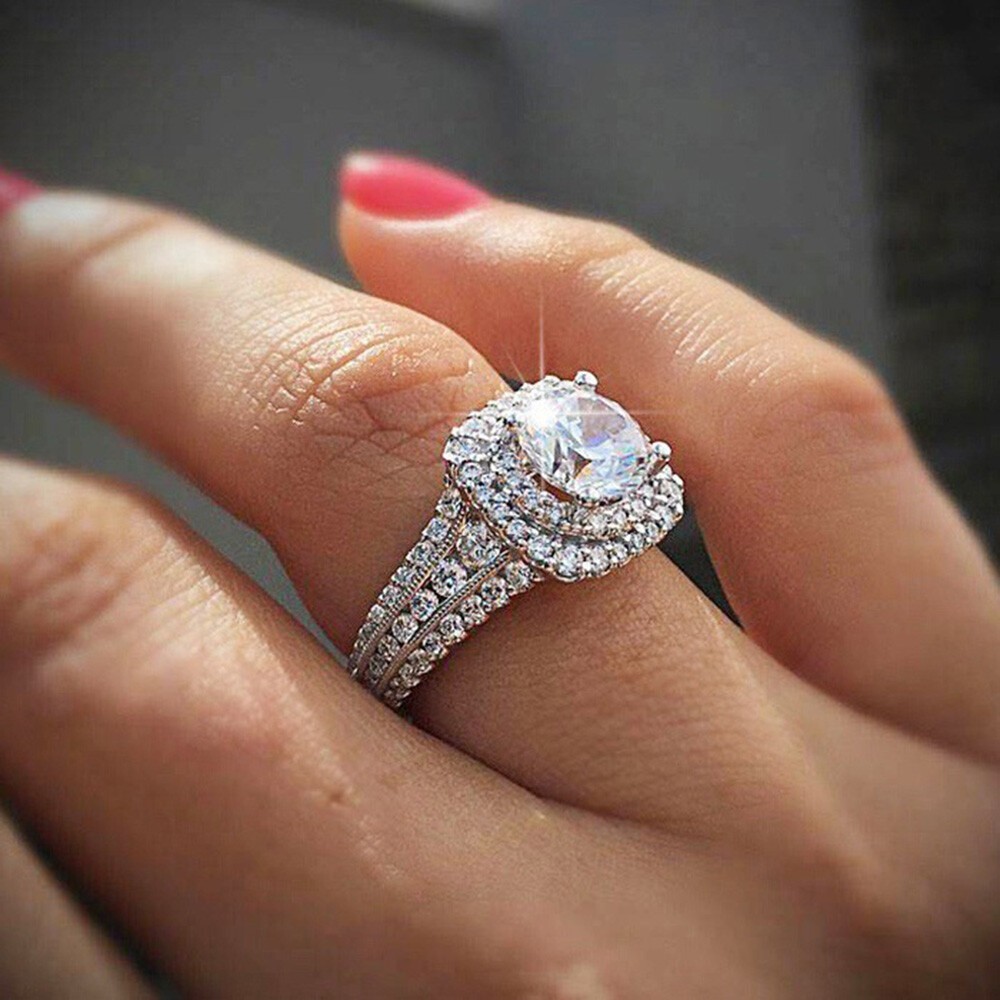 2Ct Round Cut Simulated Diamond Engagement Pretty Ring In 14k White Gold Plated