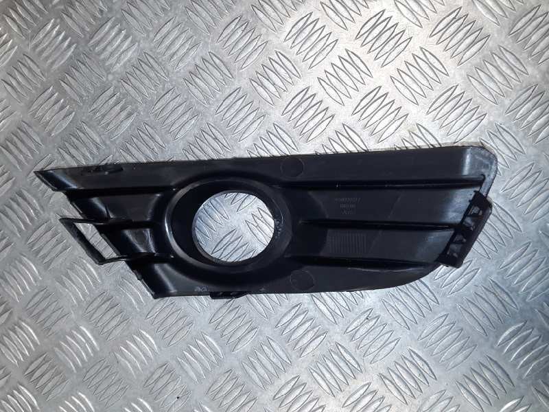 right bumper grille Citroen C4 sedan 2004 1192469