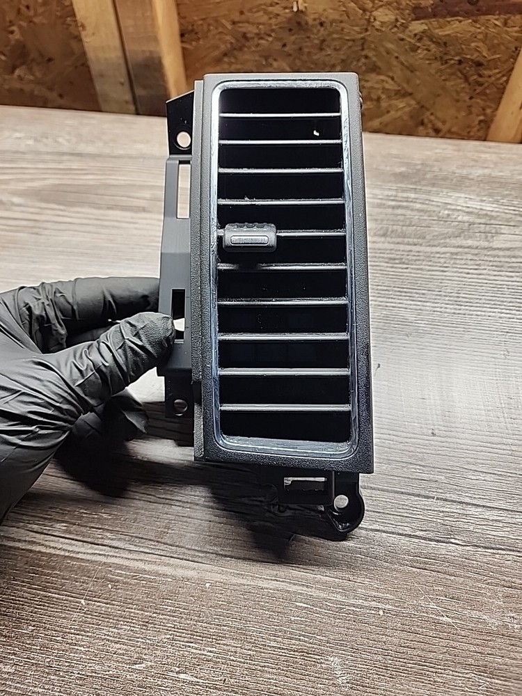 13-18 Ford Taurus Dash Center LH Left Side A/C Heater Air Vent Grill Trim OEM