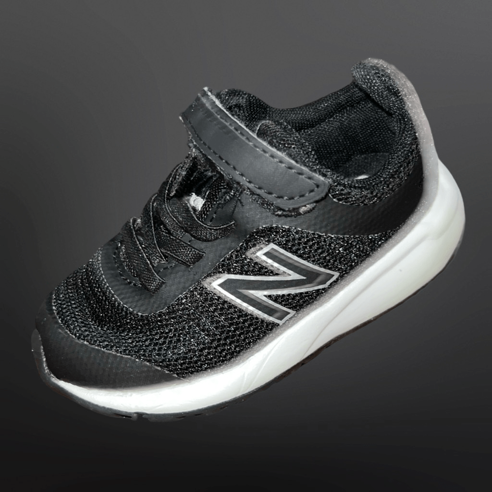 Infant Baby New Balance 545 Running Black/White Sneaker Size 6