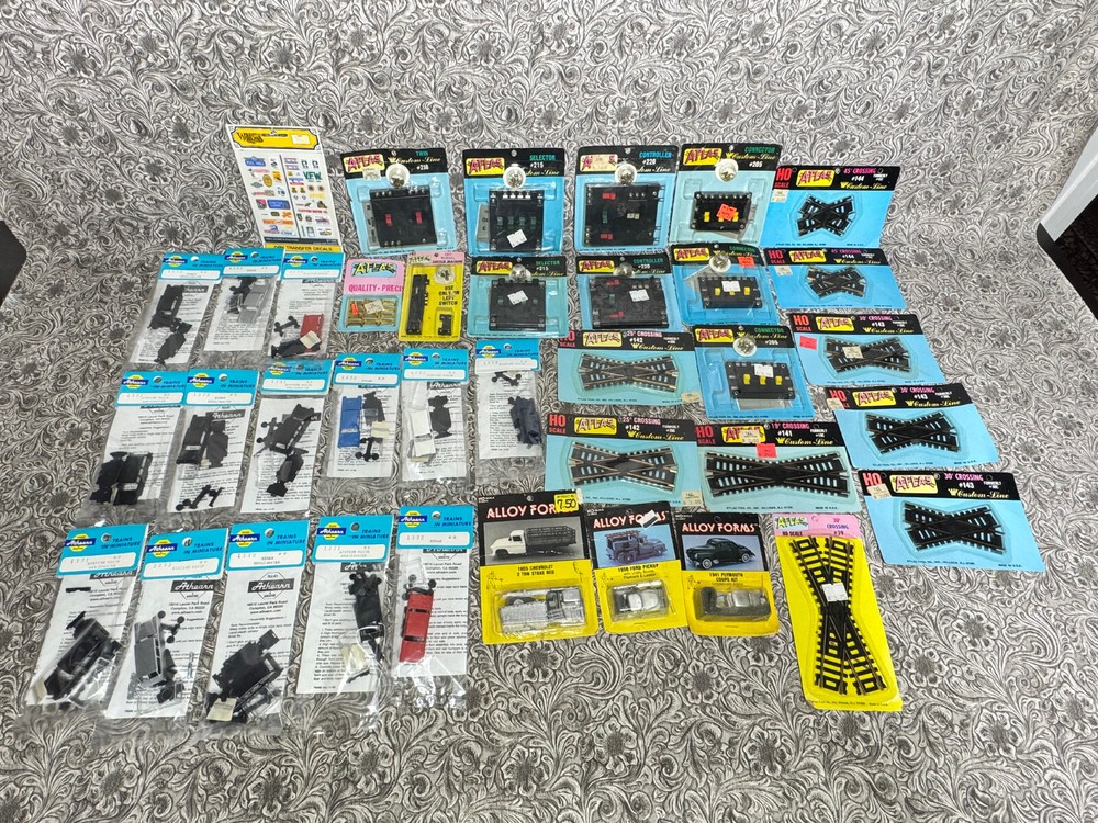 Vintage Atlas HO Scale Train Accessories Alloy Forms Athearn Vehicle Kit NOS LOT