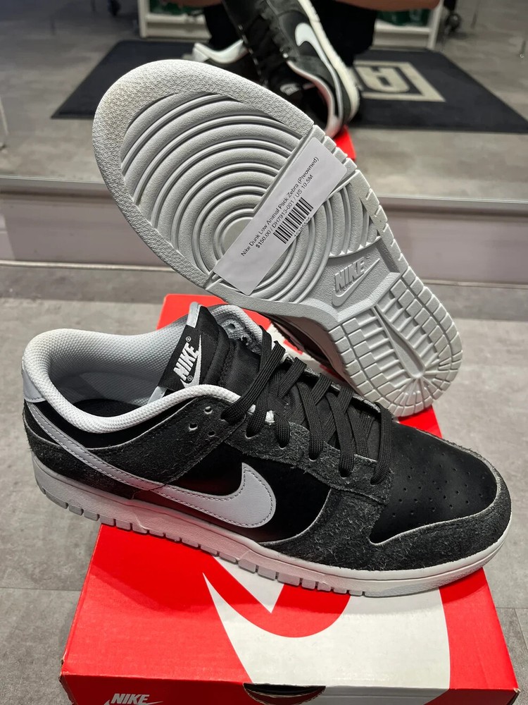 Used Nike Dunk Premium Low Animal Pack - Zebra DH7913-001 Size 10.5 SHIPS FAST