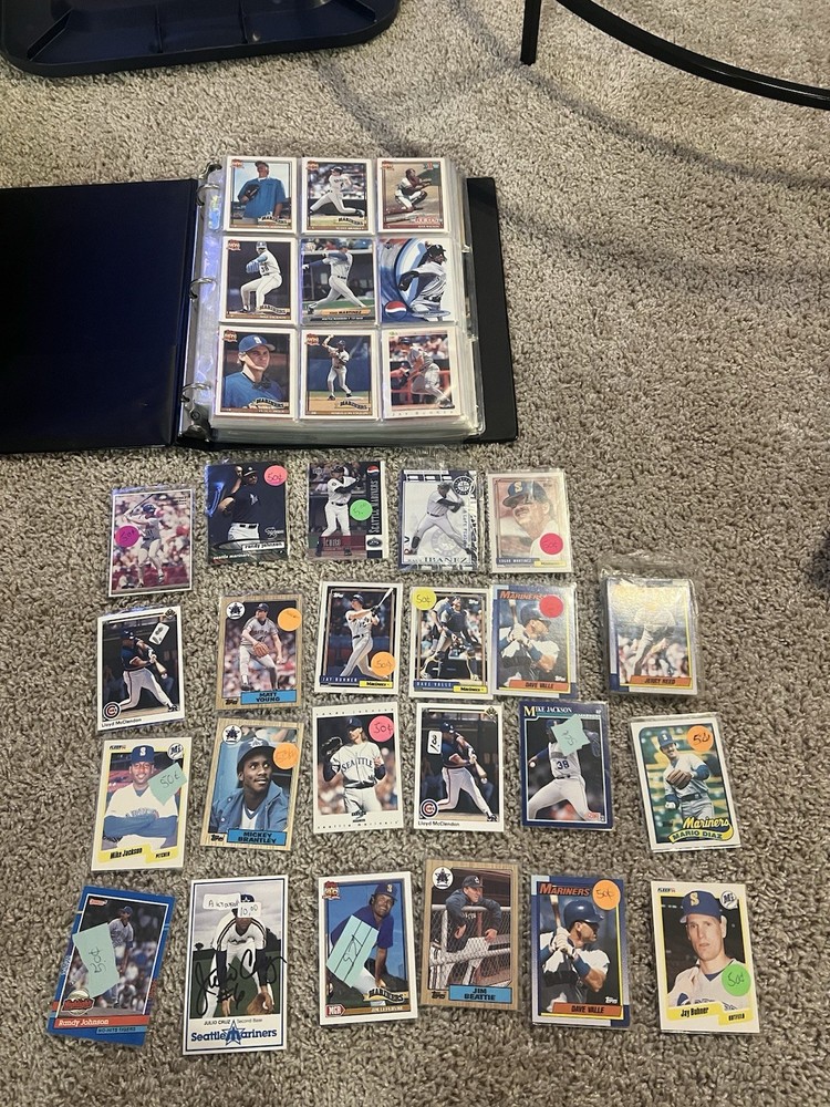 HUGE VINTAGE MARINERS LOT. GRIFFEY, BUHNER, EDGAR, AROD, ICHIRO. LOTS OF ROOKIES