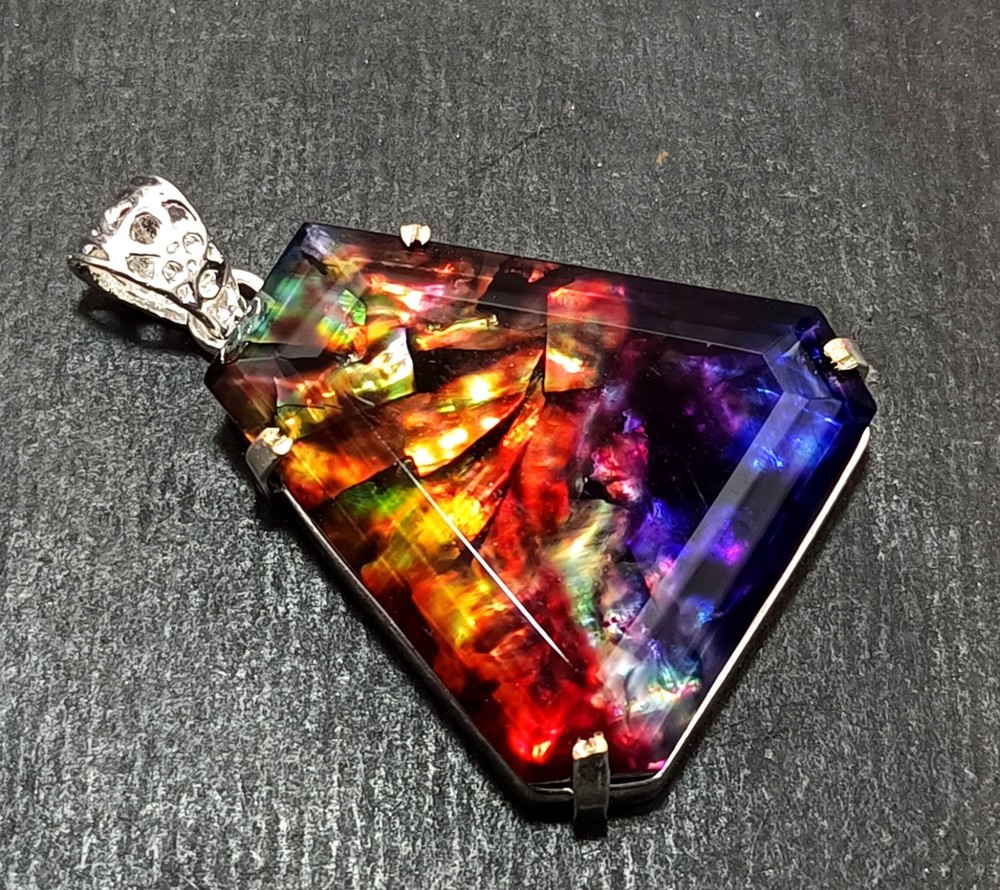 GIE Certified 84.25 Ct Natural Ammolite 925 Solid Silver Pendant Loose Gemstone