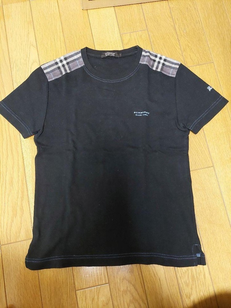 Burberry Black Label Short-Sleeved T-Shirt Men's Fashion from Japan