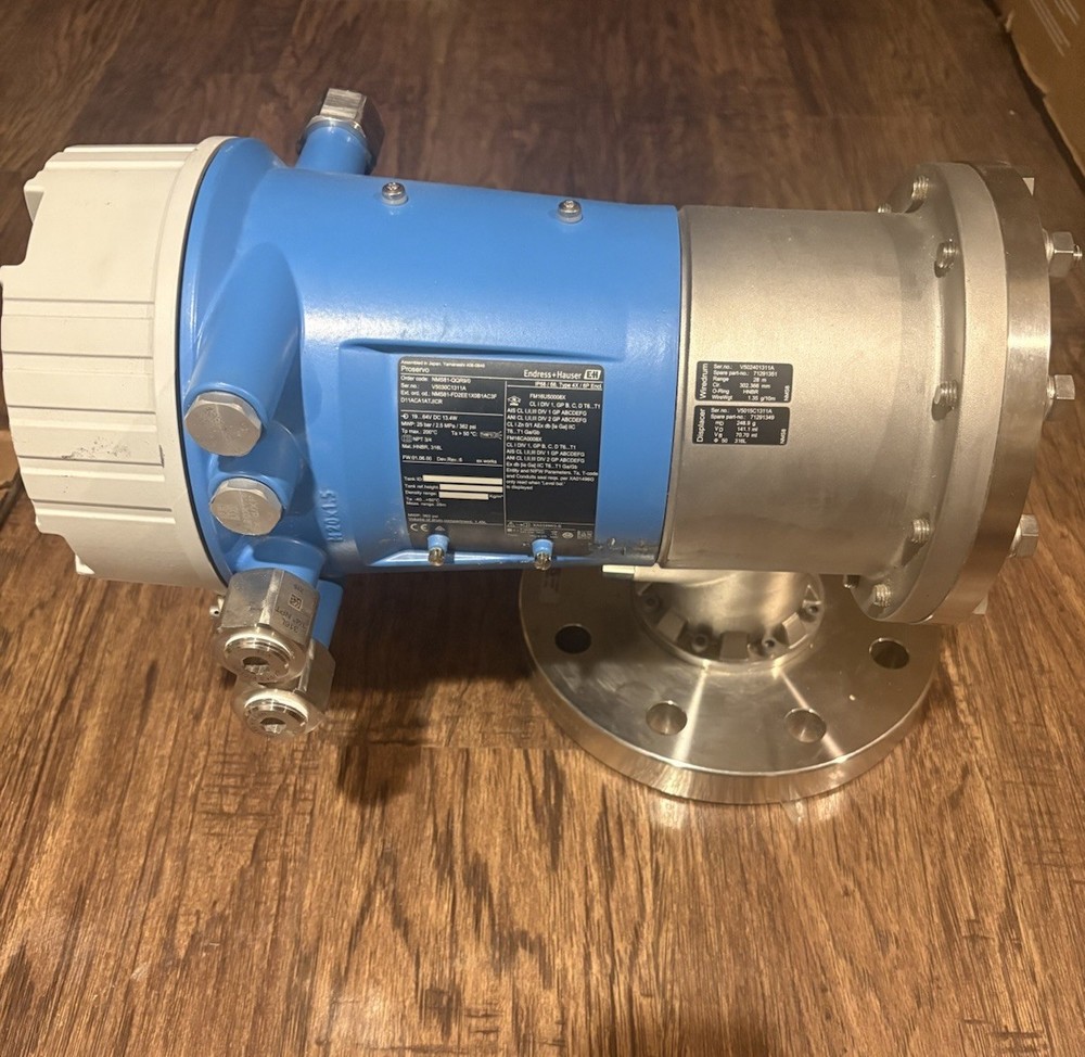 New Endress Hauser preservo  NMS81-QQR9/0  Tank gauge. local only sale