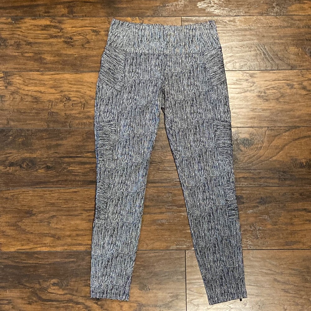 ATHLETA Delancey Textured Moto Tight Legging in Black White Zip Ankle Size Medium