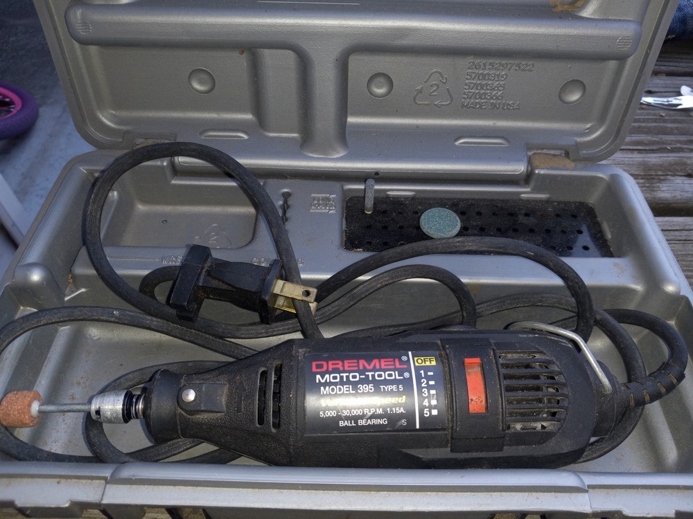 Dremel Corded Moto-Tool Model 395 w/ Carrying Case