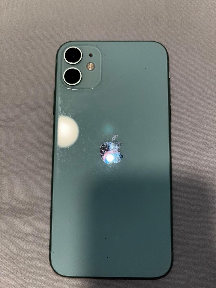 Apple iPhone 11 - 128 GB - Green (Unlocked)