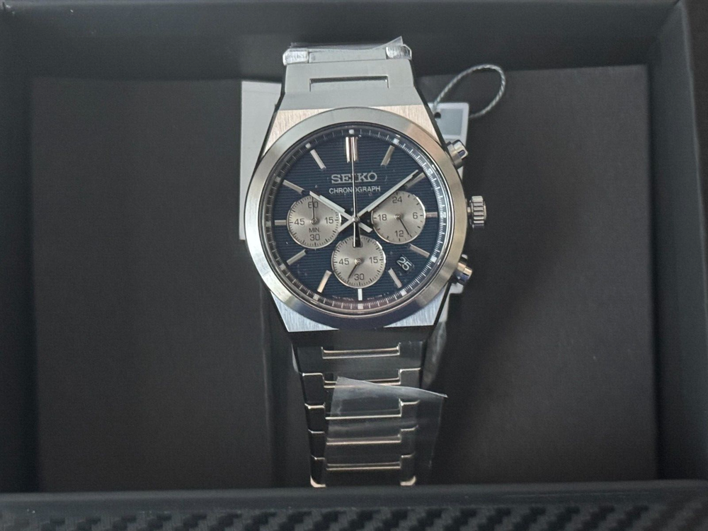 SEIKO SSB453 Blue Dial Quartz Chronograph Watch SSB453-MINT