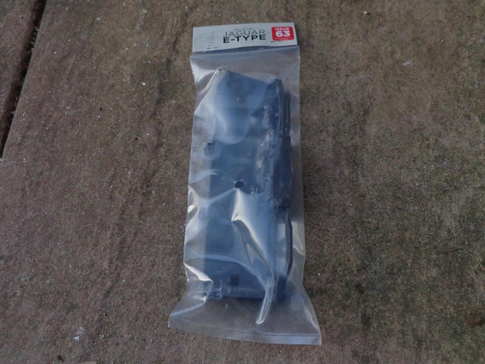 Build Your Own Jaguar E-Type Car Kit - Issue 63 Part 1/8 by DeAgostini