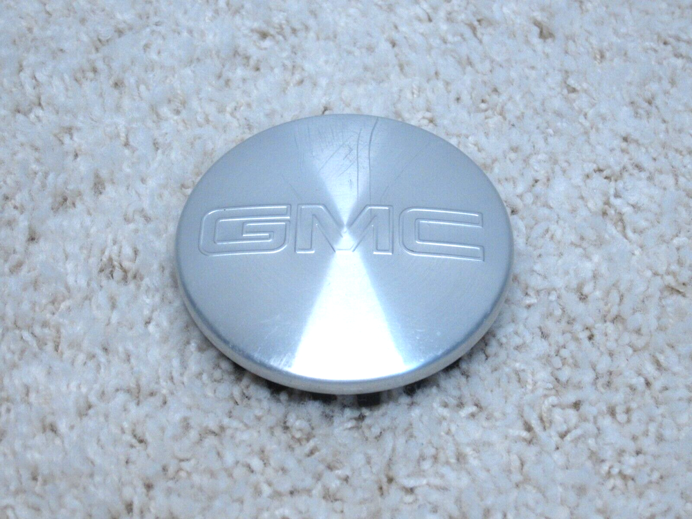 GMC SAVANA, SIERRA, YUKON OEM ALLOY WHEEL CENTER CAP 9595383 #2A-10