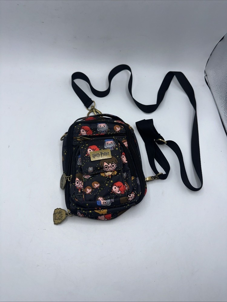 HARRY POTTER HOGWARTS JUJUBE JU-JU-BE MINI BACKPACK WITH CHARACTERS 8