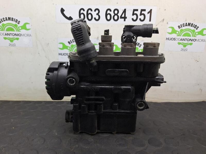 21083657 Renault T Series 2013 106717 PNEUMATIC SUSPENSION VALVE
