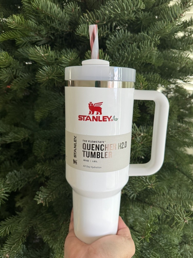 Stanley Mistletoe Twist Quencher Flowstate Tumbler Cyber Monday Limited-image