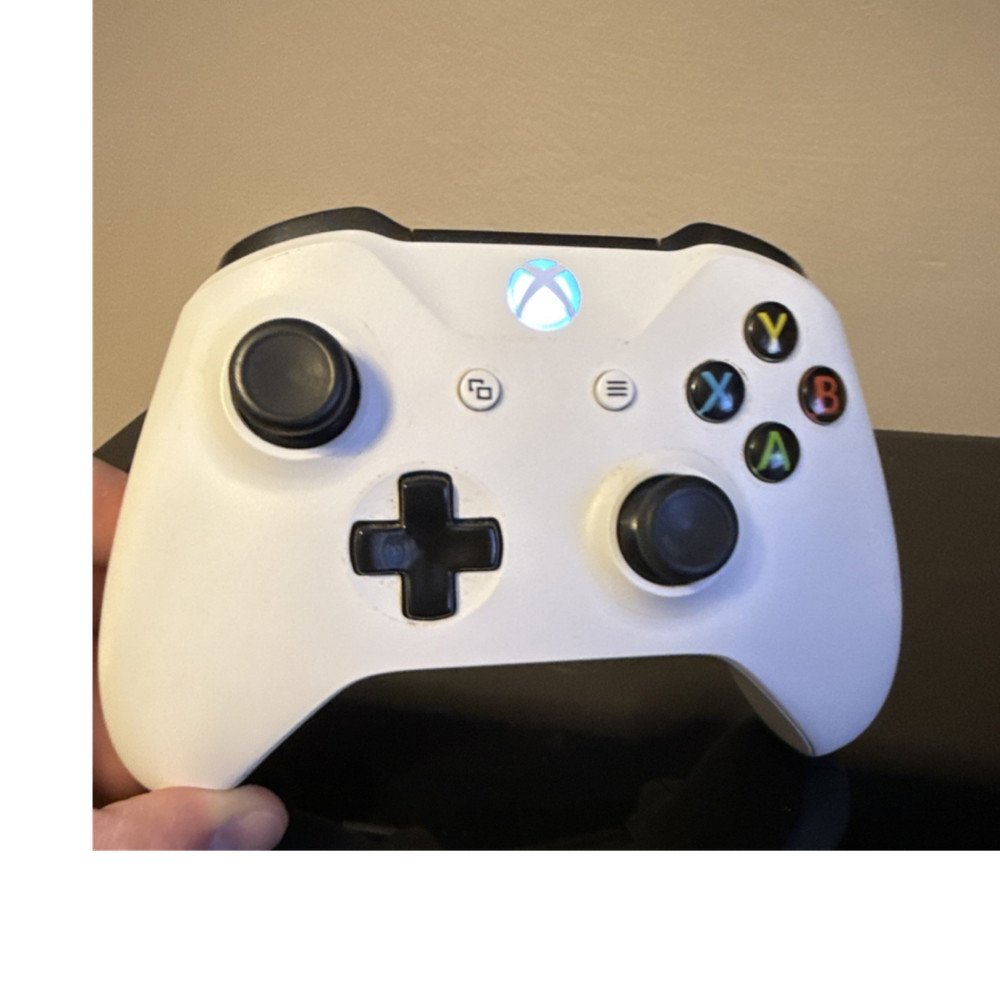 Microsoft Xbox One Controller Wireless/Wired  White for Console (no back)