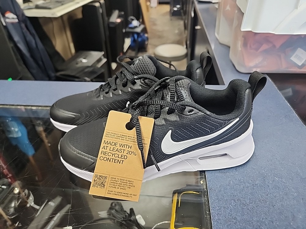 Nike Womens Air Max Nuaxis Black White HF1233 001 Sneakers Size 8.5 No Box