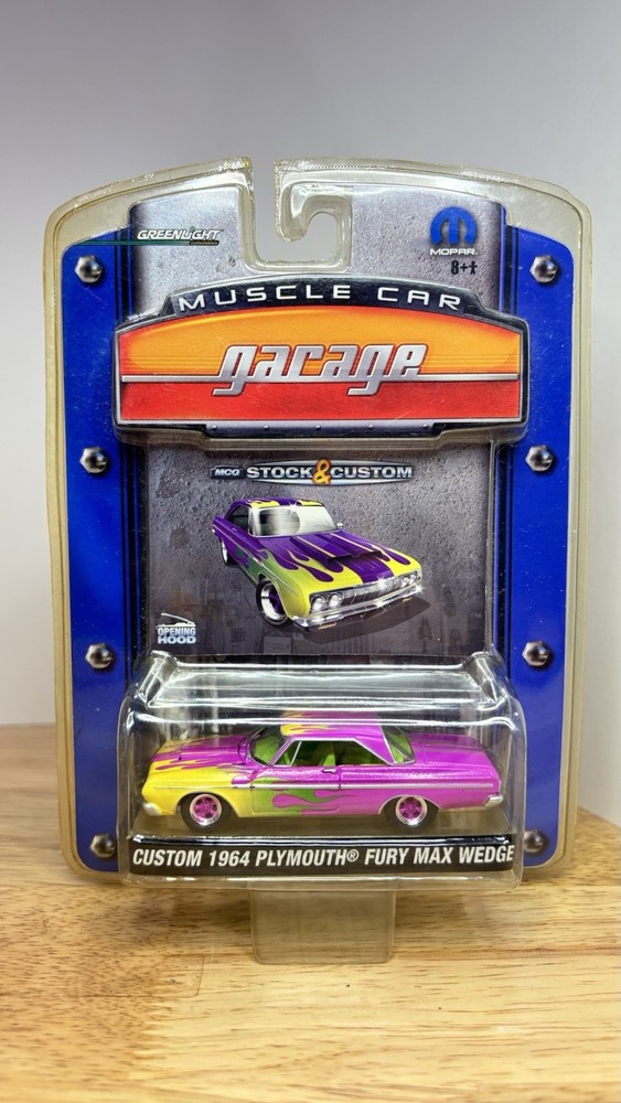 GREENLIGHT Muscle Car Garage CUSTOM 1964 Plymouth Fury Max Wedge – Sealed