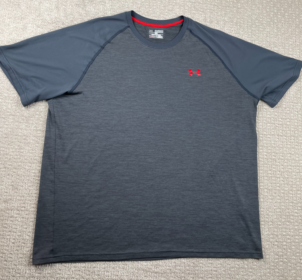 Under Armour T Shirt Mens Size 2XL Loose Heatgear Gray Short Sleeve Performance