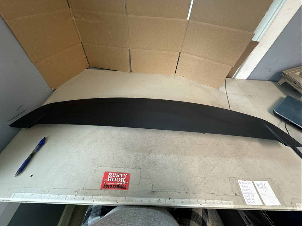 2007 Jeep Compass Rear Liftgate Spoiler Black  P/N 05303754 AD