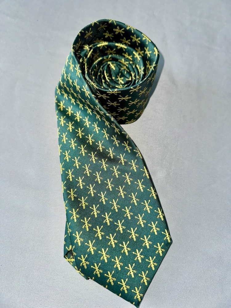 KARIGRI H&C 100% Silk Green Yellow Geometric Pattern Classic Men's Tie