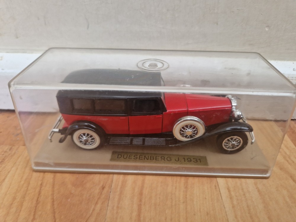 1/43 SOLIDO AGE D'OR - CLASSIC 1931 DUESENBERG J RED/BLACK DIECAST CAR