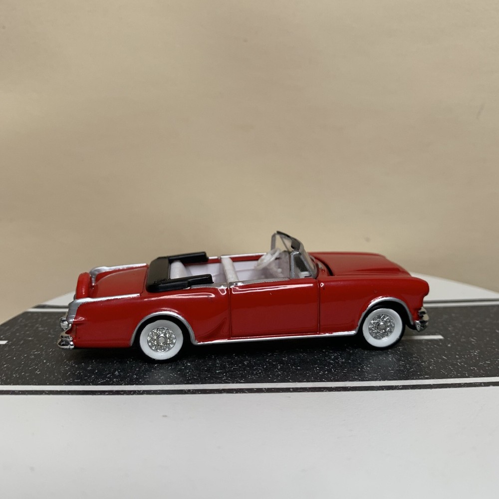 Racing Champions Classified Classics #25 ‘53 Packard Caribbean Convertible NM