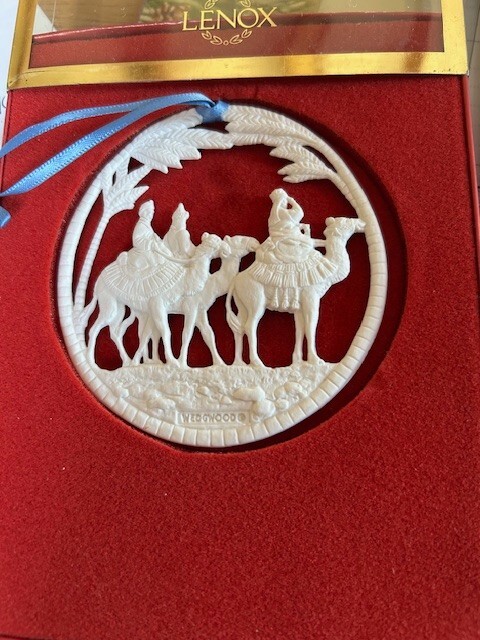 2000 Lenox Wise Men Christmas Ornament Nativity Scene Collectible