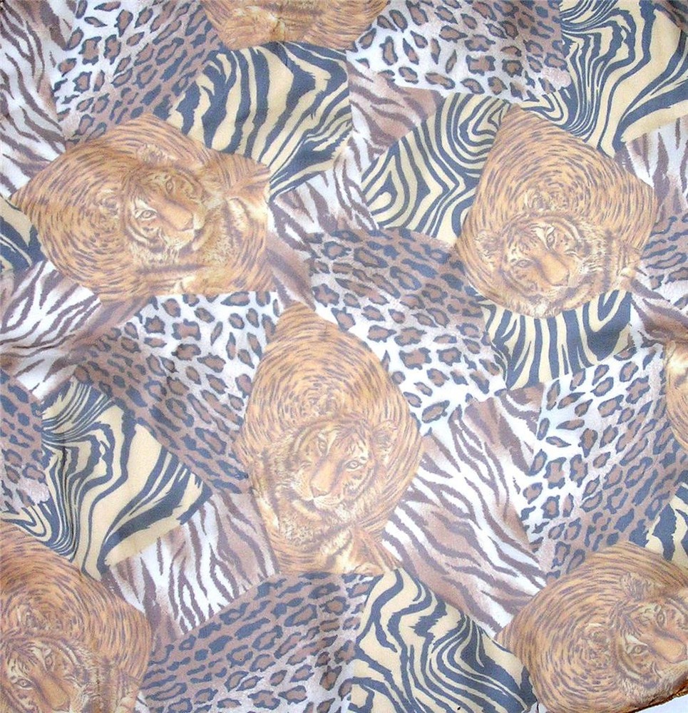 SCARF Small Square 19