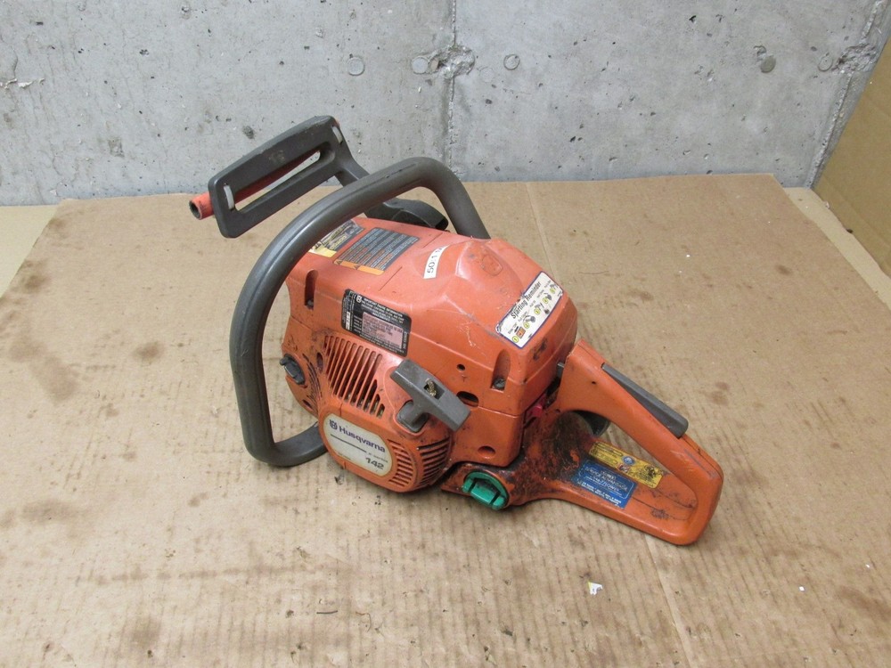 Husqvarna 142 Chainsaw for parts