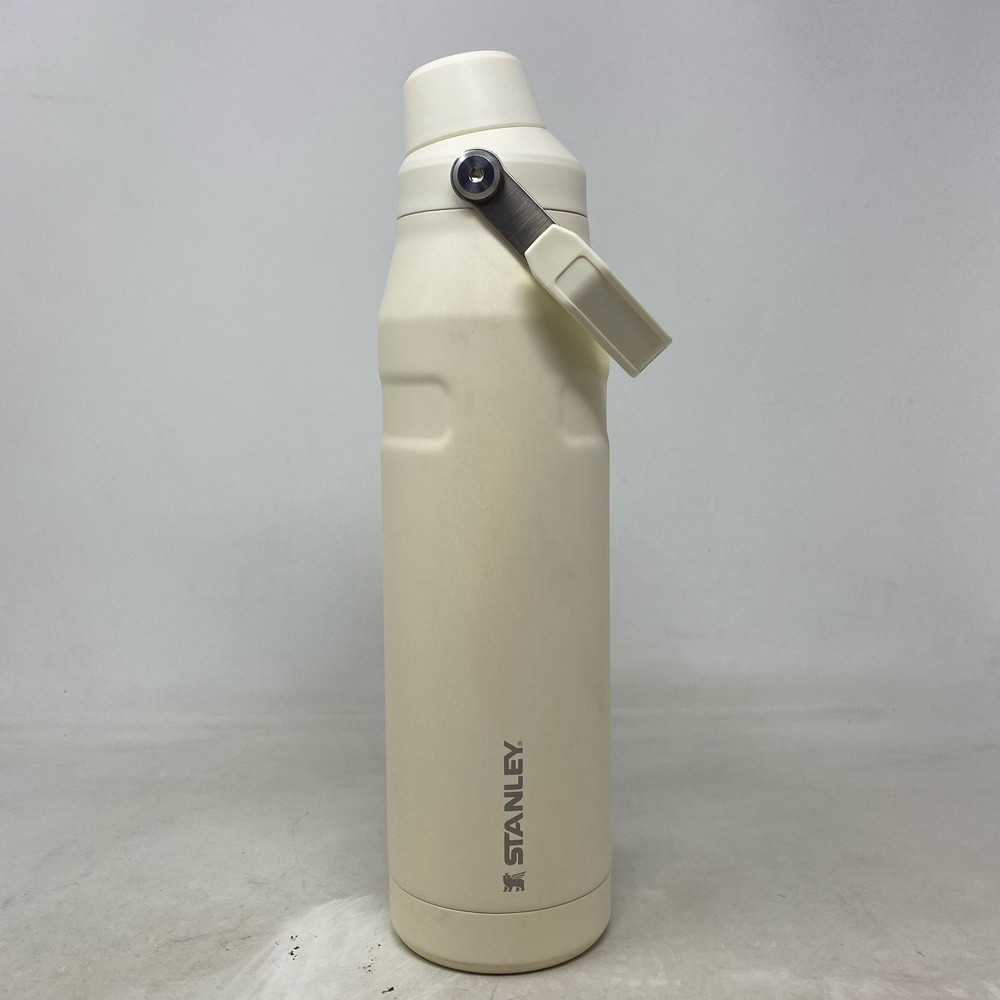 STANLEY IceFlow 36oz Fast Flow Water Bottle - Cream